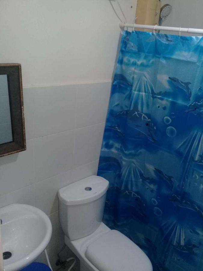 Ekonumi Rooms At Moonwalk Paranaque Paranaque City Esterno foto