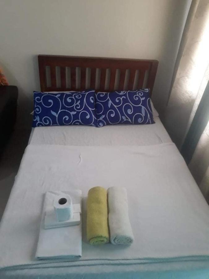 Ekonumi Rooms At Moonwalk Paranaque Paranaque City Esterno foto
