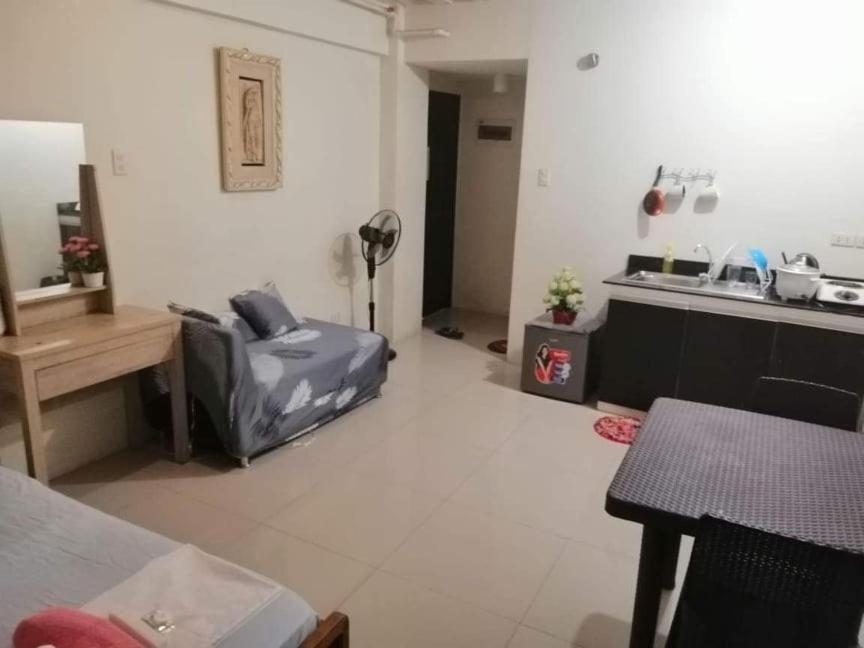 Ekonumi Rooms At Moonwalk Paranaque Paranaque City Esterno foto