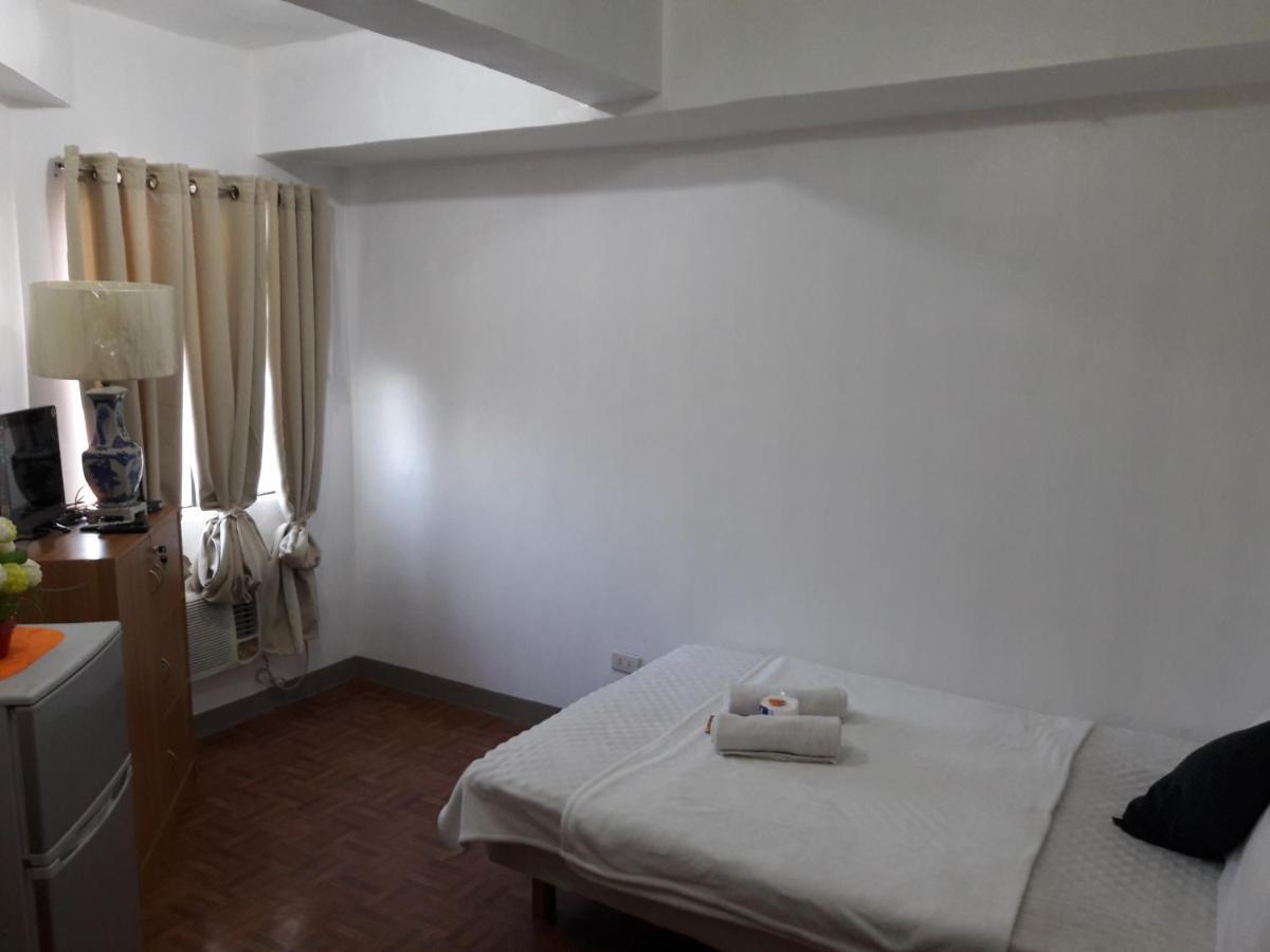 Ekonumi Rooms At Moonwalk Paranaque Paranaque City Esterno foto